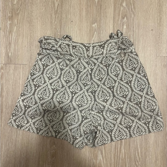 Kopal Patterned Shorts - Picture 3 of 4